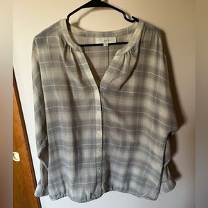 Loft cream and gray checkered top